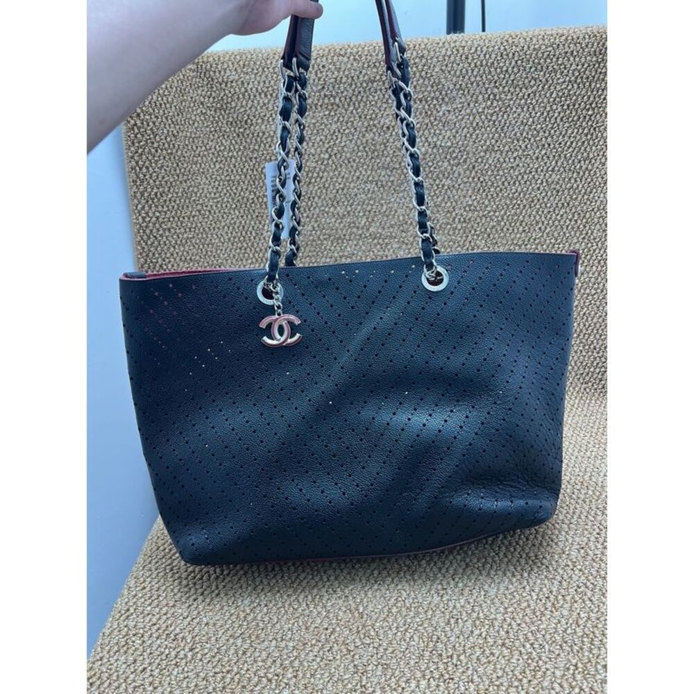 Chanel Women Pre-Loved Bag Very Good Condition